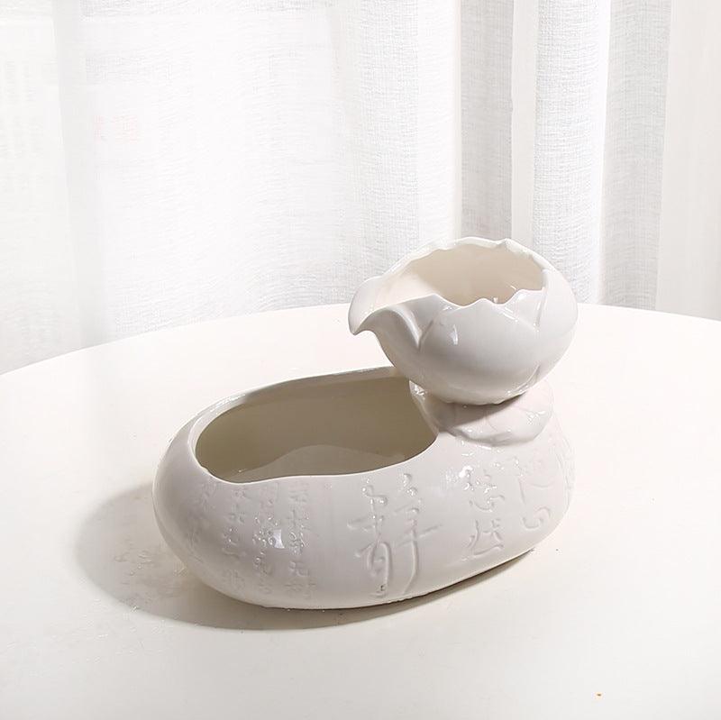 Pet Oasis: Resin Cat Feeder And Water Dispenser